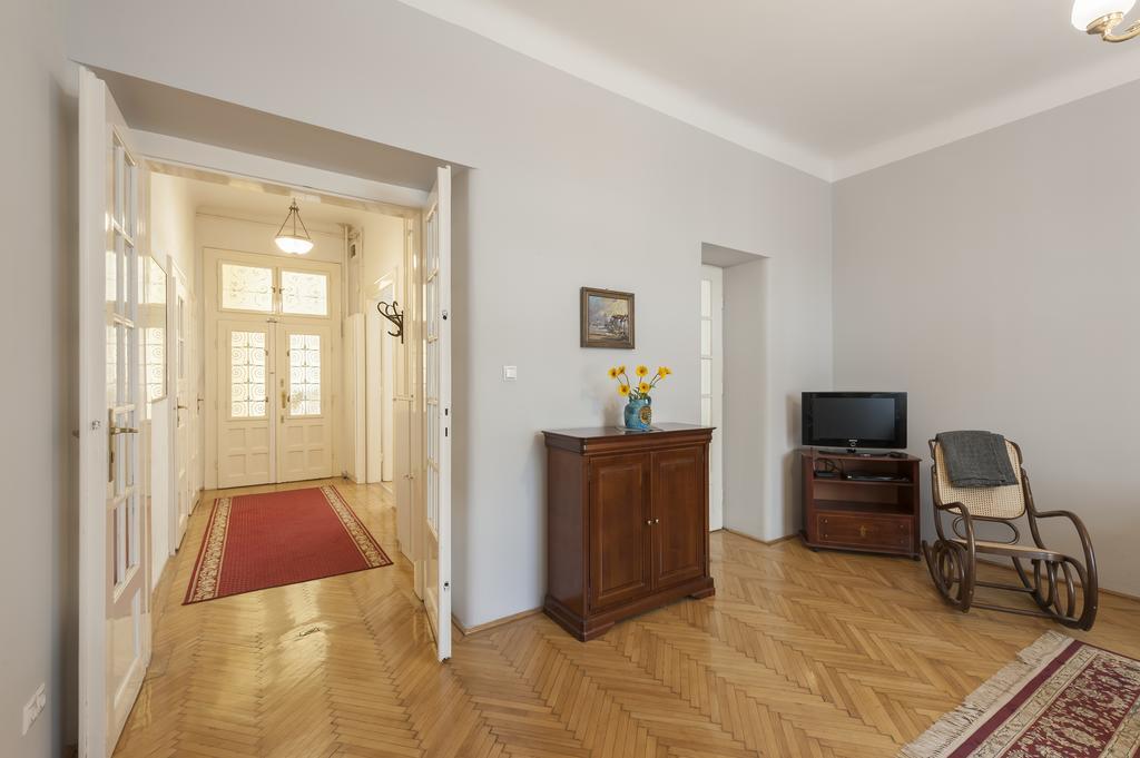 Liszt Ferenc Boutique Apartment بودابست المظهر الخارجي الصورة